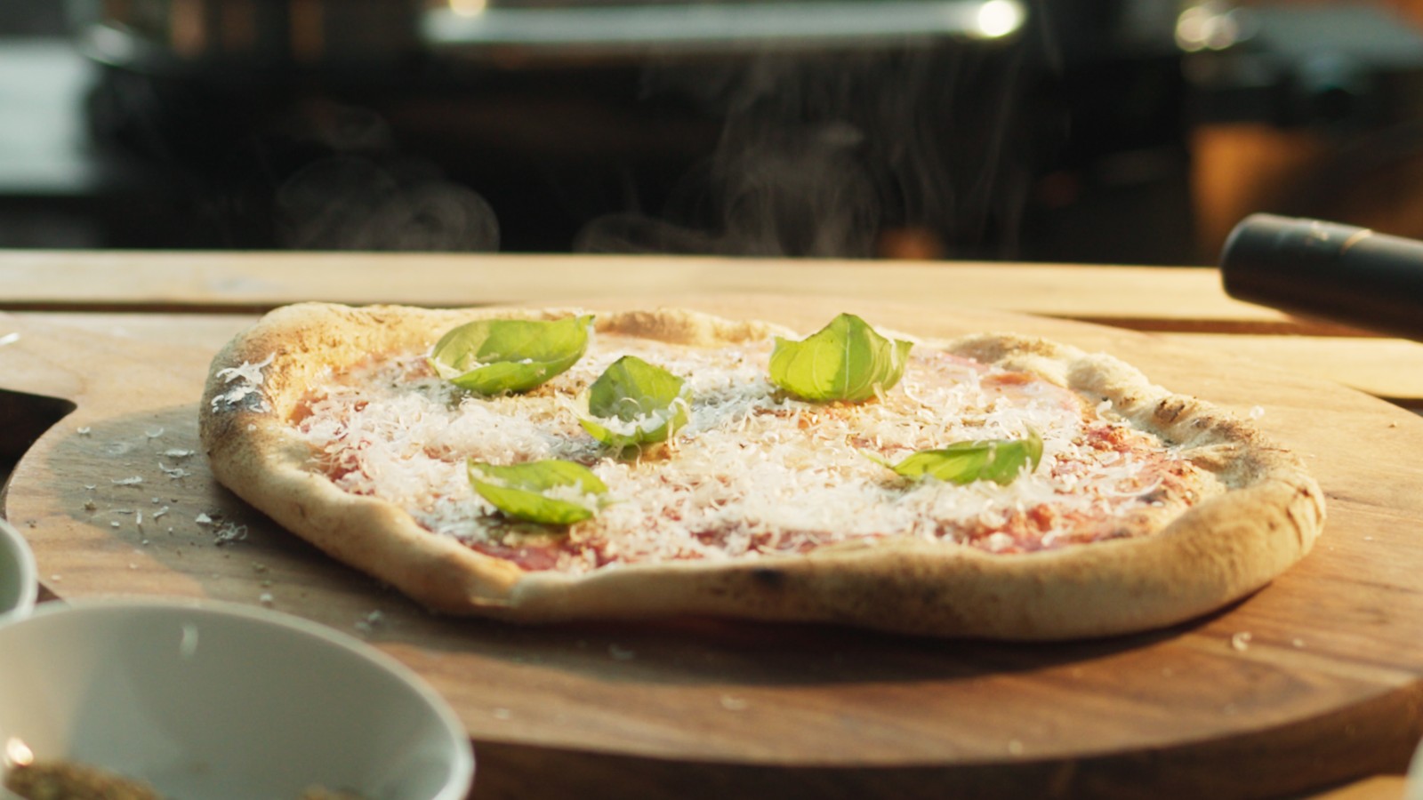 Pizza na grilu — originální fotografie receptu Weber
