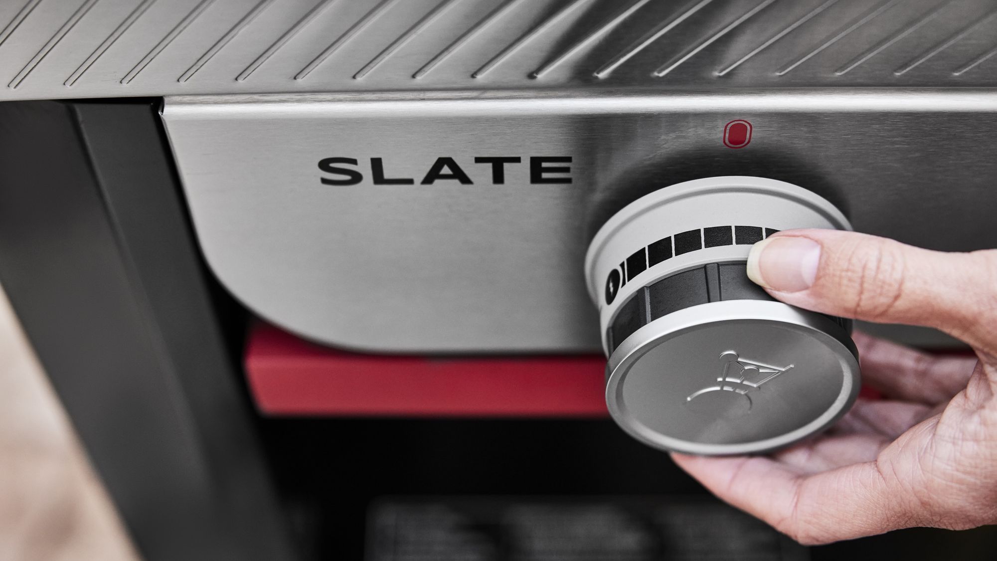 Plancha Weber Slate v provozu